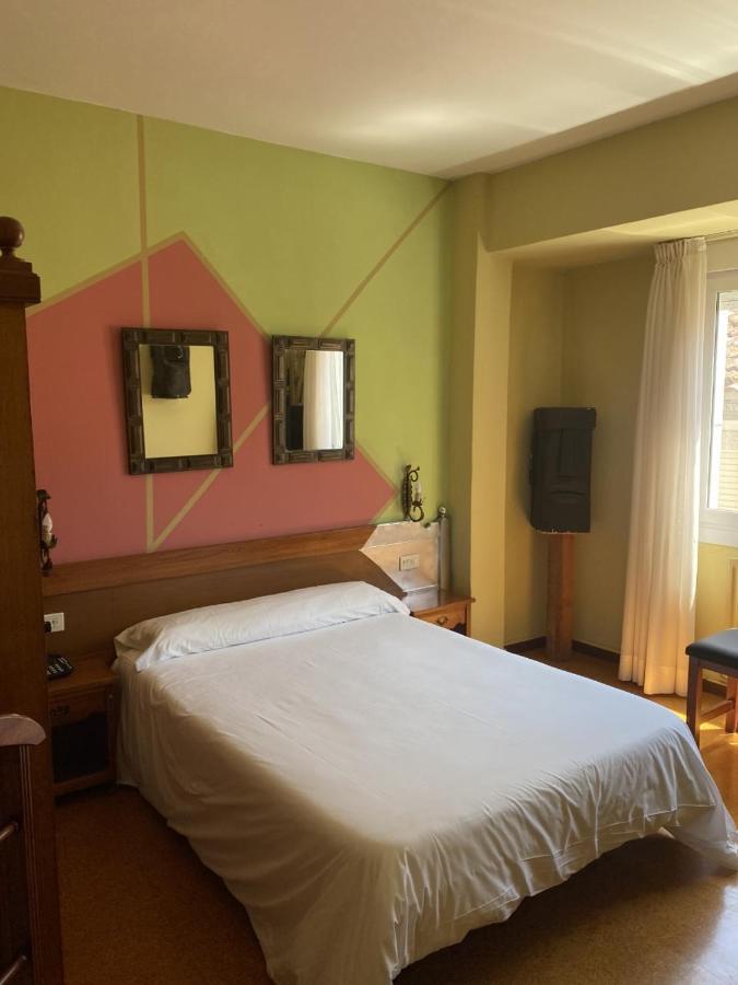 Hotel Bayona Байона Экстерьер фото